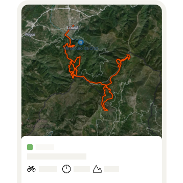 Um mapa 3D com uma polilinha cor de laranja apresenta uma rota de uma atividade no Strava.